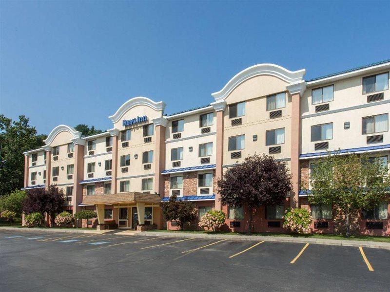 Days Inn By Wyndham Leominster/Fitchburg Area Екстериор снимка